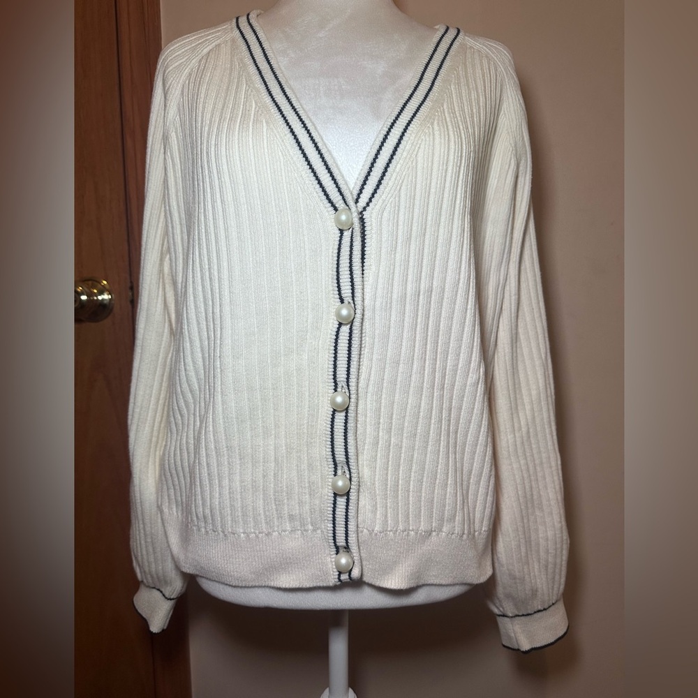 Talbots White Cardigan with Black Trim - Picture 4 of 6